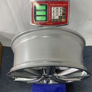 Jantes en alliage d'aluminium Audi Q5 20 pouces, neuves, légères, de rechange, 20*8.0J ET39, finement polies, 5x112 PCD - Product Image 4
