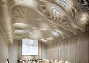 مظهر خشبي منحني من الألومنيوم المعدني المتموج سقف منحني تصميم البوب لمتاجر القاعات والمكاتب المنزلية - Product Image 6