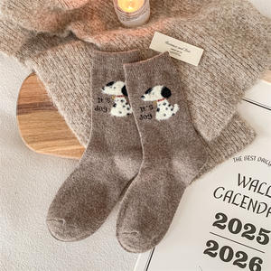 बायोसेरिया युग मोटी और गर्म सर्दियों के स्टाइलक्स नए स्पॉट किए गए कुत्ते को लड़कियों के लिए कार्टून-शैली के मोजे - Product Image 5