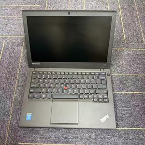 Portátil Empresarial Reacondicionado ThinkPad X240 X250 de 12.5 Pulgadas, Intel Core I5 de 4.ª Generación, 4 GB de RAM, 128 GB SSD, Pantalla Táctil en Inglés - Product Image 1