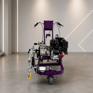 Pintora de Líneas sin Aire a Gasolina EKIIV M5 con Motor de 6.5Hp y Accesorios Completos para Marcado Profesional de Estacionamientos - Product Image 1