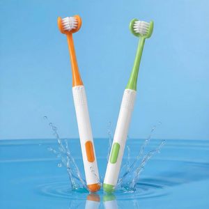 Brosse à dents à trois faces pour un nettoyage en profondeur, brosse à dents multi-angles pour les soins bucco-dentaires quotidiens - Product Image 1