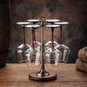 ที่วางแก้วไวน์ทองแดงสไตล์เรโทรสุดหรู พร้อมฐานไม้โอ๊คทรงกลม สำหรับใช้ในงานปาร์ตี้ - Product Image 1