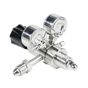 Régulateurs à haut débit et à haute pression à deux étages SS316L 1/4 NPT Entrée 6000/4500PSI Régulateur d'oxygène <span class=keywords><strong>CO2</strong></span> Azote pour laboratoire médical - Product Image 3