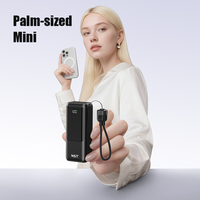 Vente en gros de produits 10000mah PD22.5W câble intégré détachable à charge rapide WST Power Bank Banque d'alimentation portable à affichage LED