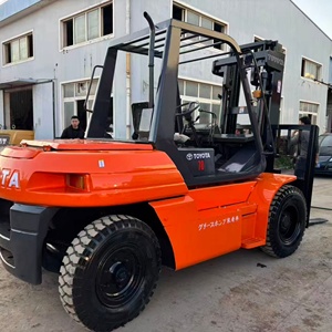 Nuevo Montacargas Todoterreno Diésel 4x4 para Japón, Modelo 70, con Neumáticos, Mástil de Tres Etapas, Desplazador Lateral Hidráulico y Horquillas de 1500 mm - Product Image 3