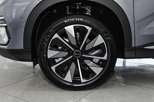 BYD Song PLUS 2025, Auto Usado, 4775 mm de Longitud, Distancia entre Ejes de 2765 mm, Maletero de 574-1440 L, Tanque de 60 L, 5 Puertas - Product Image 5