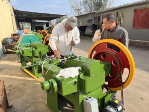 Máquina de fabricación de clavos de alambre común directamente de fábrica de buena calidad, lavadora de clavos a bajo precio - Product Image 2