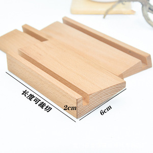 ที่วางของบนโต๊ะทำงานไม้เนื้อแข็ง 10x6x2 ซม. พร้อมช่องสำหรับใส่ปฏิทิน โปสการ์ด บันทึก รูปภาพ ที่วางเมนู สีบีชธรรมชาติ - Product Image 1