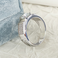 Bague personnalisée en argent sterling 925 Moissanite 1CT 1 bague de fiançailles ronde taille brillante réglable pour hommes-pour la fête de mariage