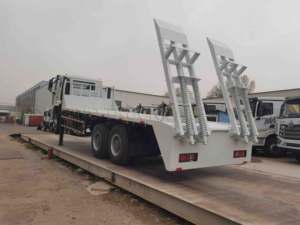 Camión de Carga de Plataforma Sinotruk Howo NX 6x4 de 10 Ruedas, 20 Toneladas, 30 Toneladas, Nuevo, para Maquinaria Pesada - Product Image 4