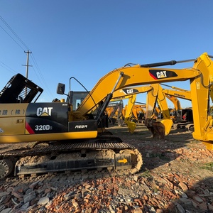 Excavatrice sur chenilles Caterpillar 320D d'occasion de 20 tonnes, fiable et de haute qualité, avec une infrastructure presque neuve, livraison gratuite - Product Image 2