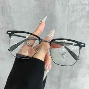 Monture de lunettes demi-cerclée rectangulaire 31279 unisexe avec verres PC anti-lumière bleue, idéale pour les grands visages - Product Image 2