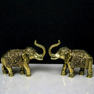 Handcrafted Brass <b>Elephant</b> Figurine (Single) Antique Finish Decorative <b>Elephant</b> Statue Home Office Decor - Product Image 1