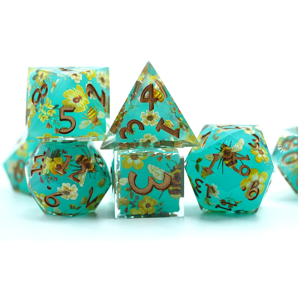 Dugeon & naga jelas Glitter polihedral Resin dadu Dnd Rpg 7 papan permainan dadu gaya Per Set buah