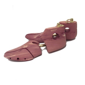 Boot Shaper Wooden Ankle Boot Tree / Cedar Wood State Inflatable Boot Shaper With Ring In Cedar - BT06A