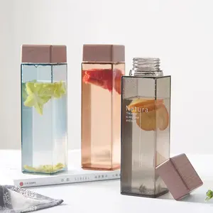 480毫升畅销环保便携式方形塑料水瓶竹盖透明塑料瓶酒杯饮料瓶