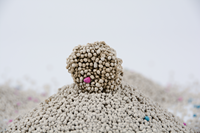 Litière pour chat en bentonite de sodium écologique de qualité supérieure, forme de boule, 8 kg, sans poussière, hautement absorbante, agglomération rapide, contrôle des odeurs, OEM