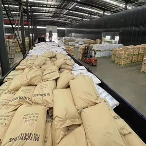 Agent de rétention <span class=keywords><strong>d</strong></span>'<span class=keywords><strong>eau</strong></span> résistant au <span class=keywords><strong>sel</strong></span> et aux alcalis, polyacrylamide pour la résistance à la sécheresse agricole et la protection des semis PAM - Product Image 4