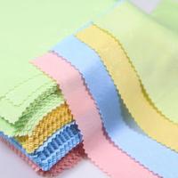 Chiffon de nettoyage pour lunettes en gros d'usine 13*13 Chiffon de nettoyage en microfibre pour lunettes pour écran et lentilles