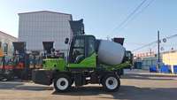 Camion malaxeur de grande capacité pour la réalisation de projets de construction à grande échelle