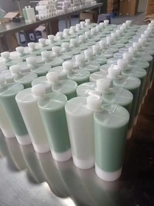 Pistola pulverizadora de cartucho de <span class=keywords><strong>poliurea</strong></span> frí<span class=keywords><strong>a</strong></span> de 1500ml de <span class=keywords><strong>mano</strong></span> Jiuxu - Product Image 2