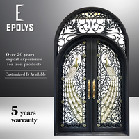 Puerta de Entrada Principal Exterior para Villa, Moderna, con Arco, Doble Acero, Diseño de Pavo Real Dorado, Anti-Robo, Acabado Galvanizado con Recubrimiento en Polvo