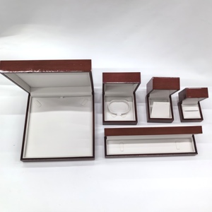 白色<span class=keywords><strong>5</strong></span>件套PU皮革首饰盒装饰盒嵌套纪念品豪华珠宝收纳盒 - Product Image 1