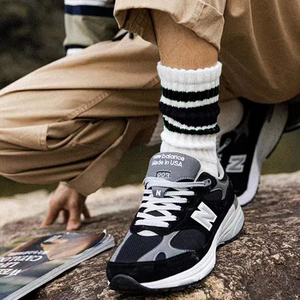 Hot Bán Châu Âu Ngoại Vi Phụ Kiện Đàn Hồi Màu Đỏ Và Màu Xanh Sọc Giản Dị Đống Thể Thao Crew Unisex Kết Cấu Vớ - Product Image 2