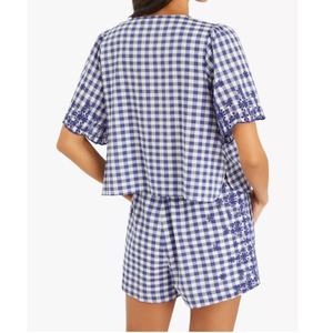 Conjunto Casual de Lino para Mujer, Estilo Nuevo 2025, Camisa Bordada y Pantalones Cortos con Decoración de Botones, Tela de Lona, Venta Caliente OEM - Product Image 3