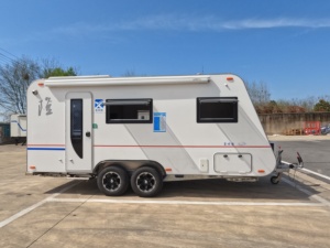Remolques de Viaje Ligeros y Modernos de Aluminio para RVs, Remolques de Doble Eje para Campamentos al Aire Libre, Remolques para Casas Rodantes Todoterreno, <span class=keywords><strong>Caravanas</strong></span> - Product Image 2