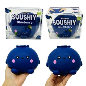 Balle anti-stress géante en forme de myrtille, jouet sensoriel souple pour adultes et enfants, disponible en gros depuis l'entrepôt américain - Product Image 3