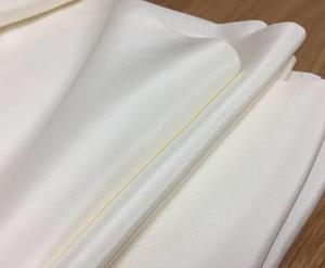 Tissu en Crêpe de Chine de Soie CDC 100% Pure Soie de Mûrier Naturelle Non Teinte OEKO 12mm 140cm 52gsm 12101 - Product Image 1