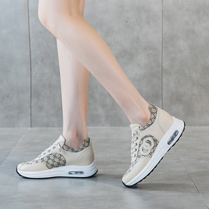 Baskets plates décontractées et élégantes pour femmes, respirantes en maille, avec design pieds nus et bout fermé - Product Image 2