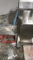 Machine de traitement des filets de poisson pour retirer les os centraux, capacité de traitement de 200g à 3000g de poisson