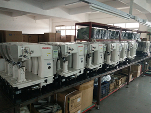 Ordinateur PU Chaussures En Cuir Post Lit <strong>Machine</strong> a <strong>Coudre</strong> a Aiguille Unique Alimentation <strong>Machine</strong> a <strong>Coudre</strong> Industrielle - Product Image 6