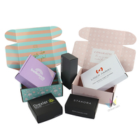 Boîte d'expédition en carton ondulé pliable, résistante et écologique, avec logo personnalisé, taille personnalisée pour l'emballage de cadeaux et de produits de vente au détail en e-commerce
