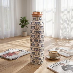 Bouteille d'eau ayurvédique en cuivre pur Meena Artwork avec impression mandala, bouteille d'eau en cuivre pur 1L, design mandala - Product Image 1