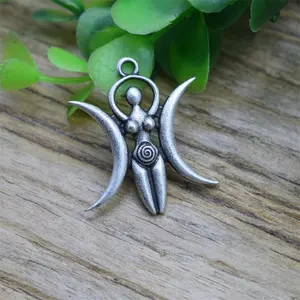Magic Pendants Witch Amulet Fertility Goddess Charms for Women Necklace Moon Wicca Jewelry
