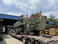 Excavatrice sur pneus d'occasion YH-210-E avec moteur Cummins et boîte de vitesses - Garantie 1 an, capacité de la benne de 0,9 m³, poids de 21 000 kg