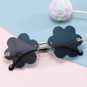 Children's Fashion Sunglasses Six <b>Leaf</b> Clover Rimless UV380 <b>Light</b> Weight Unisex Spring 2024 Outings Parties Gatherings - Product Image 2