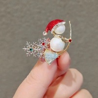 Nouveau Ski petit bonhomme de neige broche femmes dessin animé émail perle noël bonhomme de neige broches pull manteau accessoires cadeau
