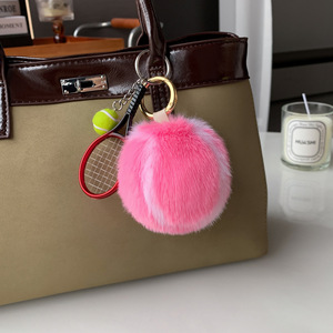 Llavero <span class=keywords><strong>de</strong></span> peluche con forma <span class=keywords><strong>de</strong></span> raqueta <span class=keywords><strong>de</strong></span> <span class=keywords><strong>tenis</strong></span>, pompón <span class=keywords><strong>de</strong></span> piel, bola peluda a rayas rosas, colgante <span class=keywords><strong>de</strong></span> mini pelota deportiva, adorno <span class=keywords><strong>de</strong></span> lujo para bolso, venta al por mayor - Product Image 1