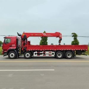 Grue montée sur camion Dongfeng Chenglong 8x4 pour le démontage de grues à tour, le levage de fosses de fondation et le transport de coffrages en acier - Product Image 4
