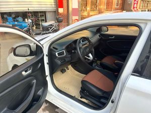 Voiture d'occasion H-YUNDAI A-CCENT 2017 1.4L Essence Automatique Berline Compacte 5 Portes 5 Places Exportation Chine - Product Image 6