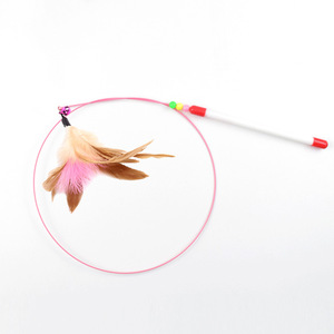 Vente directe d'usine de jouets pour chat en fil d'acier de 100 cm de long, un jouet interactif pour chat avec plumes. - Product Image 5