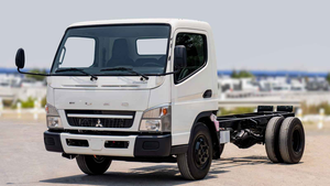 Nuevo <span class=keywords><strong>Precio</strong></span> para Camión Usado <span class=keywords><strong>Mitsubishi</strong></span>-<span class=keywords><strong>Fuso</strong></span> 7C15 HEV, Camión Ligero en Perfecto Estado, Sin Accidentes, 1 Año de Garantía - Product Image 4