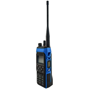 Radio Motorola R7Ex FKP a prueba de explosiones, DMR, con certificación ATEX e IECEx, IP68, resistente, walkie-talkie para uso marítimo, en refinerías y en sitios mineros. - Product Image 4
