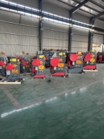 Machine combinée de poinçonnage et de cisaillement pour acier rond et acier profilé
