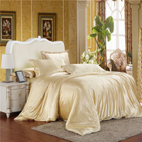 2024 King Size literie de luxe housse de couette ensemble Logo personnalisé Satin moderne 4 pièces Satin soyeux soyeux 4 pièces literie de luxe couette